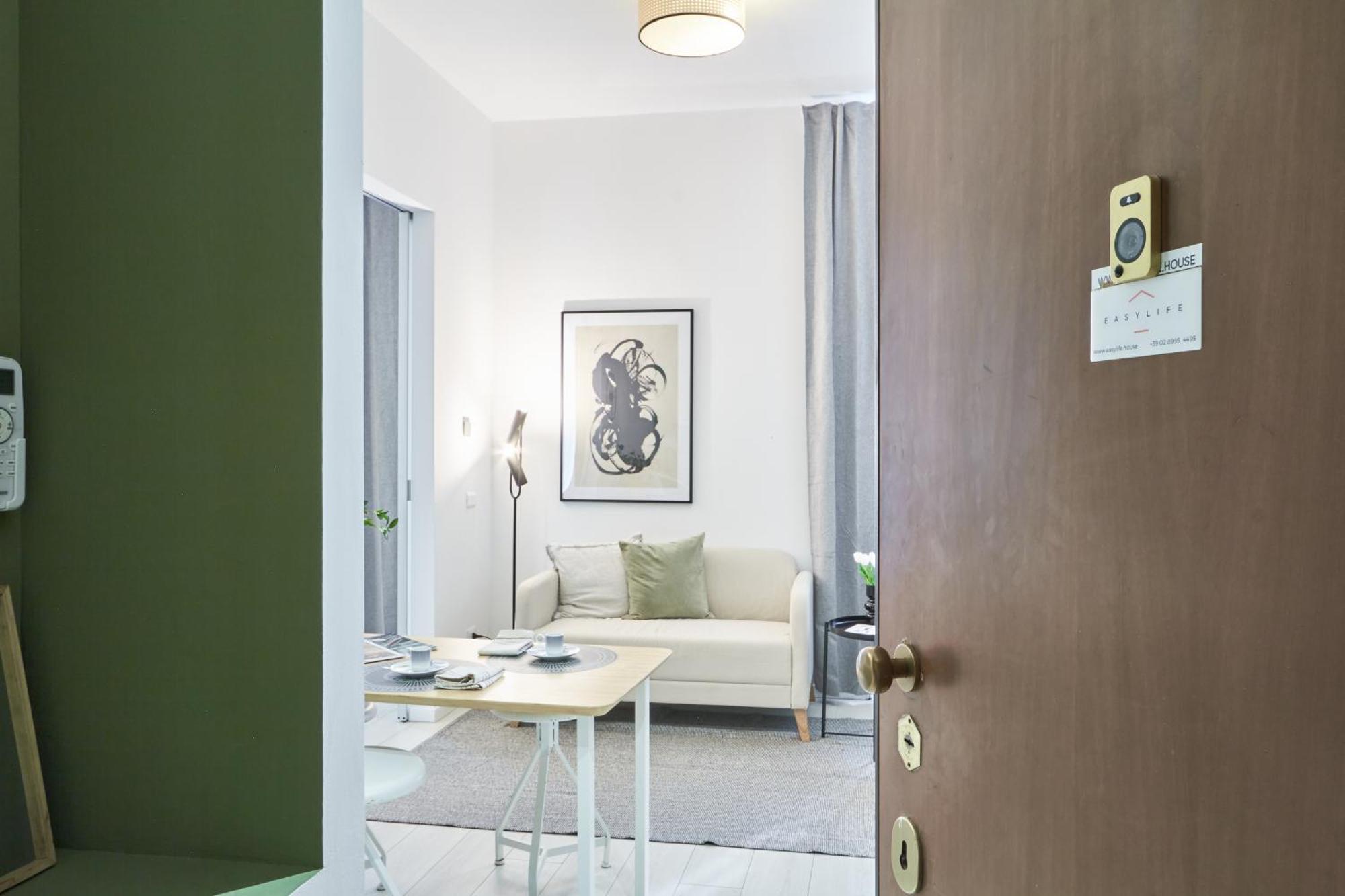 מילאנו Elegante Appartamento Minimal Dai Tocchi Botanici מראה חיצוני תמונה