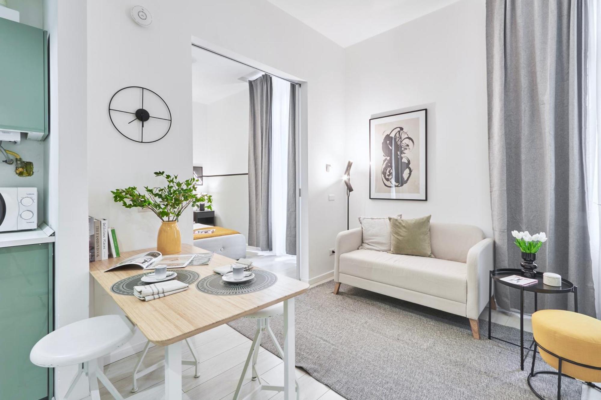 מילאנו Elegante Appartamento Minimal Dai Tocchi Botanici מראה חיצוני תמונה