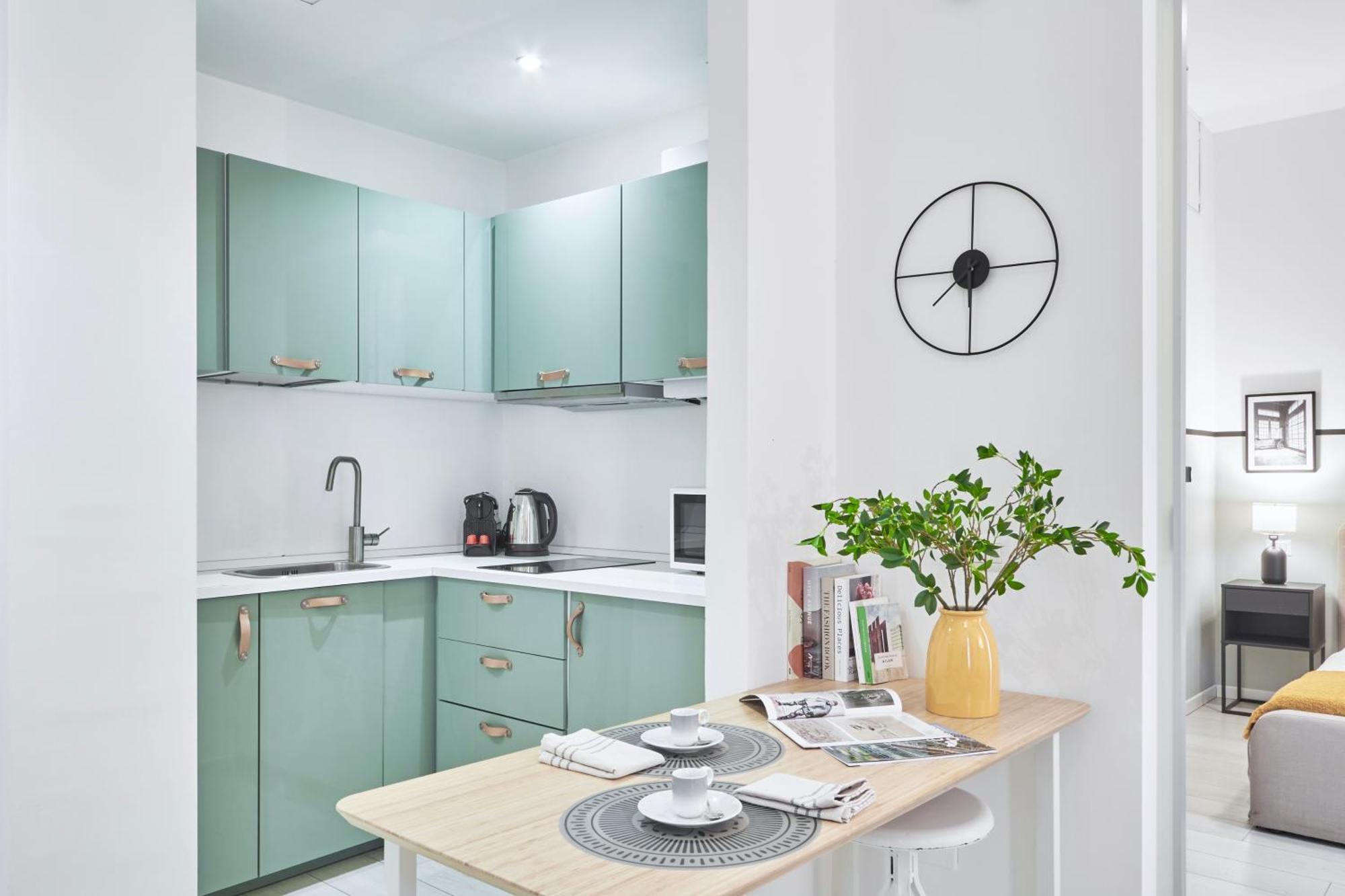 מילאנו Elegante Appartamento Minimal Dai Tocchi Botanici מראה חיצוני תמונה